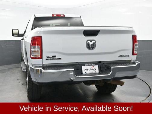 2023 RAM 2500 Big Horn Crew Cab 4x4 6'4' Box