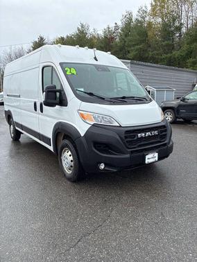Bright White Clearcoat 2024 RAM ProMaster 2500 Tradesman