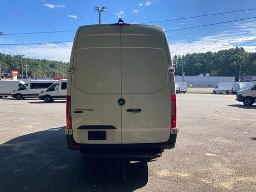 2023 Mercedes-Benz Sprinter 2500 High Roof