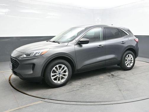 Carbonized Gray Metallic 2022 Ford Escape SE