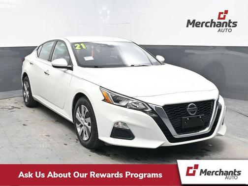 Glacier White 2021 Nissan Altima S FWD
