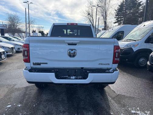 2024 RAM 2500 Laramie Crew Cab 4x4 6'4' Box