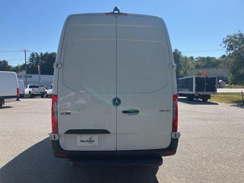 2021 Mercedes-Benz Sprinter 2500 Crew 170 WB