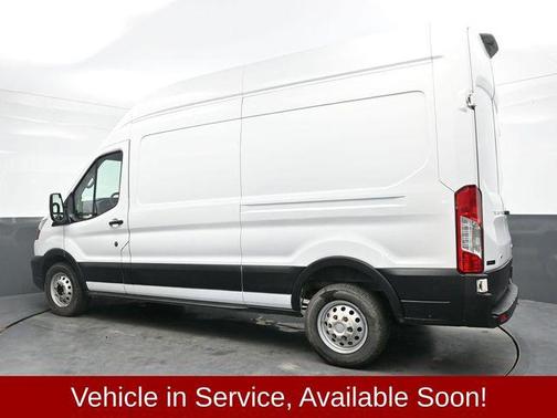 2022 Ford Transit-250 Base