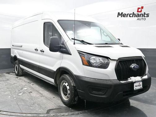 2022 Ford Transit-250 Base