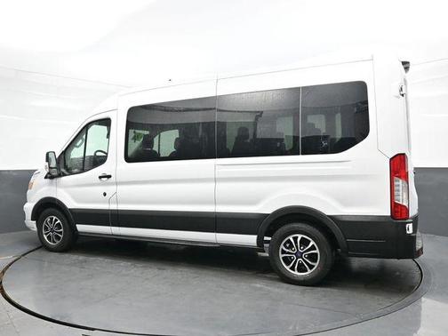 2022 Ford Transit-350 XLT