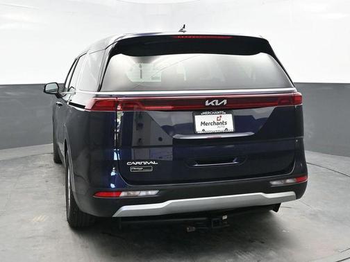 2023 Kia Carnival LX