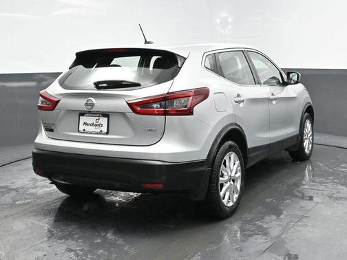 2022 Nissan Rogue Sport S