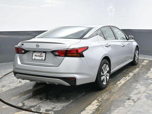 2021 Nissan Altima S FWD