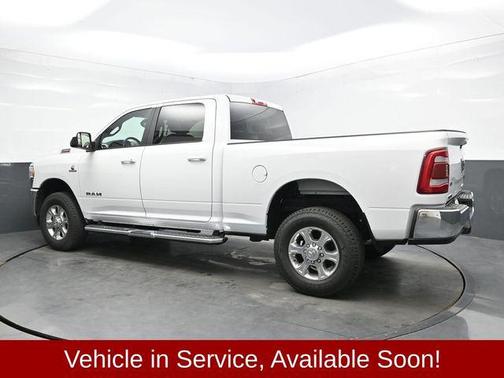 2022 RAM 2500 Big Horn Crew Cab 4x4 6'4' Box