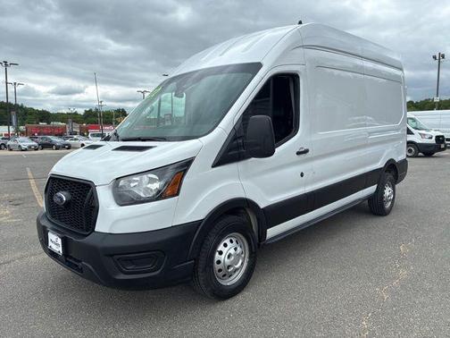 2022 Ford Transit-250 Base