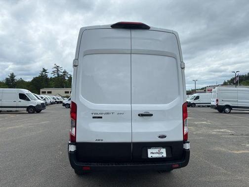 2022 Ford Transit-250 Base