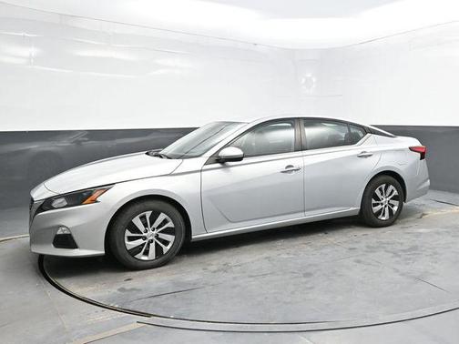 2022 Nissan Altima S FWD