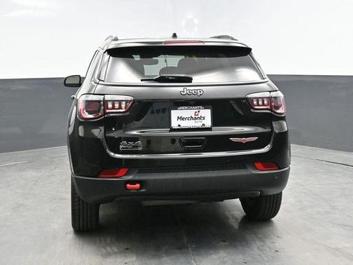 2021 Jeep Compass Trailhawk