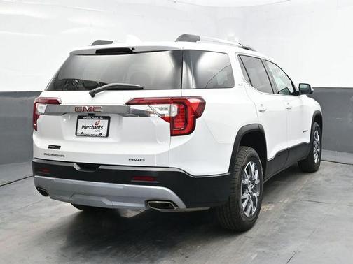 2023 GMC Acadia AWD SLT