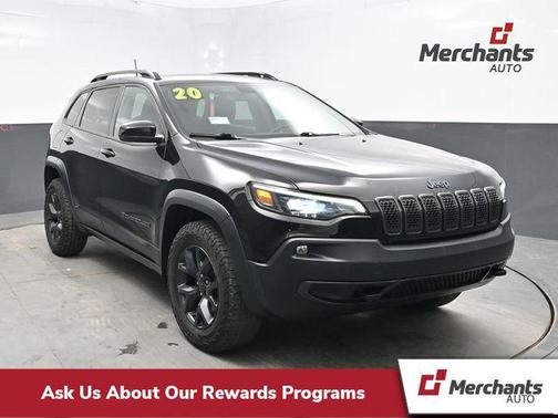 Diamond Black Crystal Pearlcoat 2020 Jeep Cherokee Upland 4x4