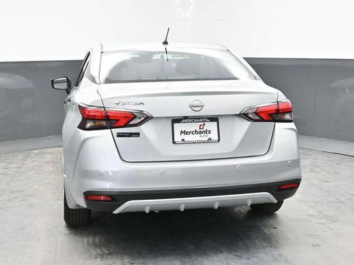 2024 Nissan Versa 1.6 S