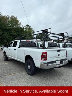 Bright White Clearcoat 2024 RAM 2500 Tradesman Crew Cab 4x4 8' Box