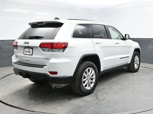 2022 Jeep Grand Cherokee Laredo