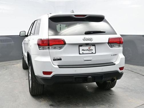 2022 Jeep Grand Cherokee Laredo
