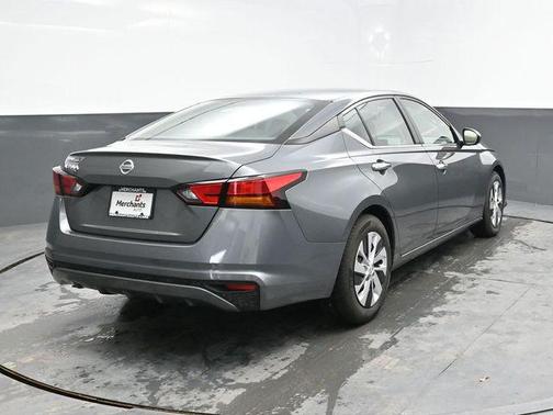 2022 Nissan Altima S FWD