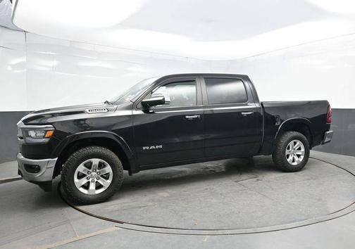Diamond Black Crystal Pearlcoat 2020 RAM 1500 Laramie