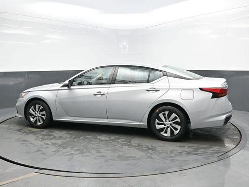 2021 Nissan Altima S FWD