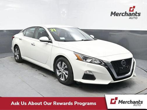 Glacier White 2021 Nissan Altima S FWD