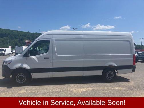2022 Mercedes-Benz Sprinter 2500 High Roof