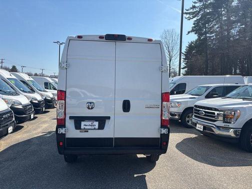 Bright White Clearcoat 2025 RAM ProMaster 2500 Tradesman
