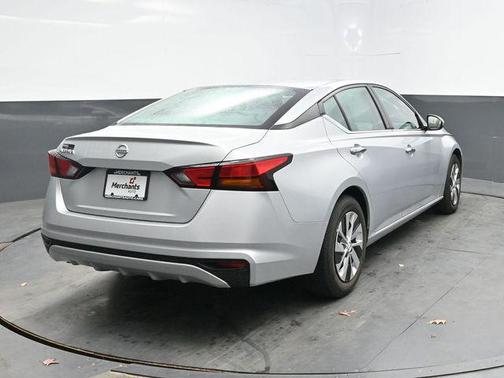 2021 Nissan Altima S FWD