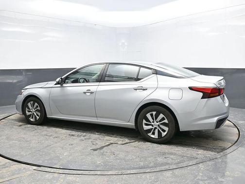 2021 Nissan Altima S FWD