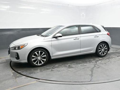 Symphony Air Silver 2018 Hyundai Elantra GT Base