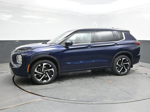 Cosmic Blue Metallic 2023 Mitsubishi Outlander SEL S-AWC