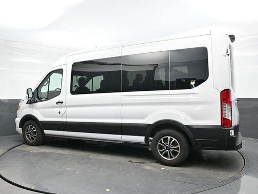 2022 Ford Transit-350 XLT