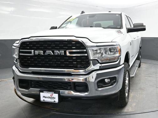 2022 RAM 2500 Big Horn Crew Cab 4x4 6'4' Box