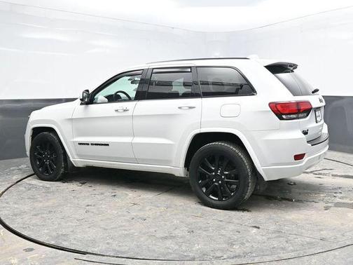 2021 Jeep Grand Cherokee Laredo