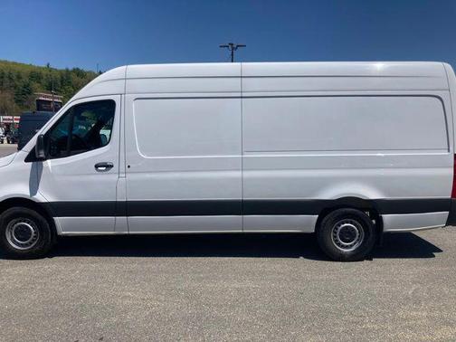 2023 Mercedes-Benz Sprinter 2500 High Roof