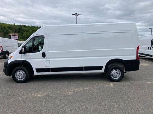2025 RAM ProMaster 2500 Tradesman