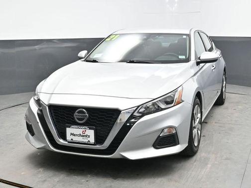 Brilliant Silver Metallic 2021 Nissan Altima S FWD