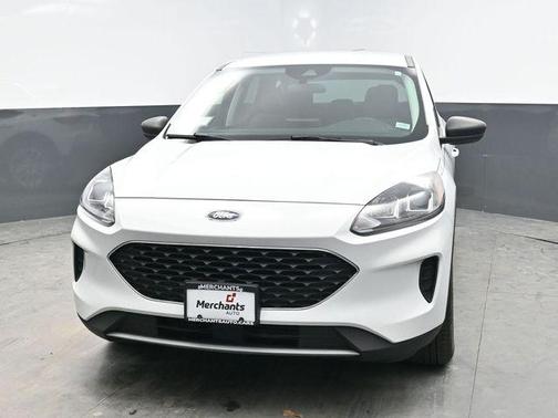 Oxford White 2022 Ford Escape SE