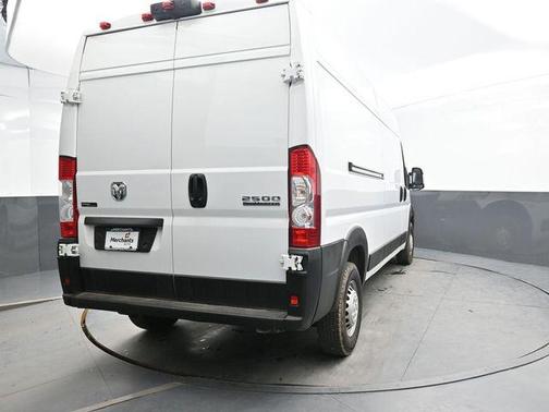 Bright White Clearcoat 2023 RAM ProMaster 2500 High Roof