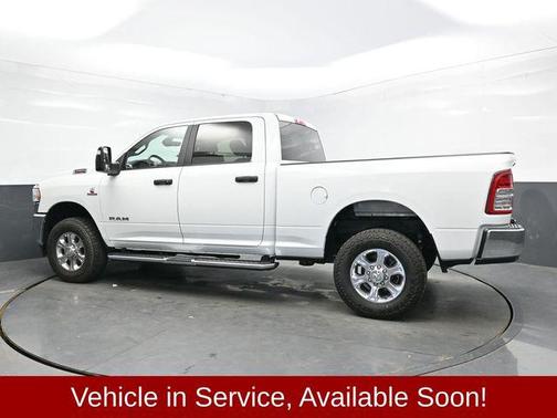 2023 RAM 2500 Big Horn Crew Cab 4x4 6'4' Box