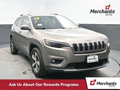 Light Brownstone Pearlcoat 2019 Jeep Cherokee Limited