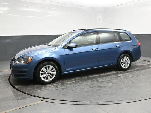 Blue 2016 Volkswagen Golf SportWagen TSI S 4-Door