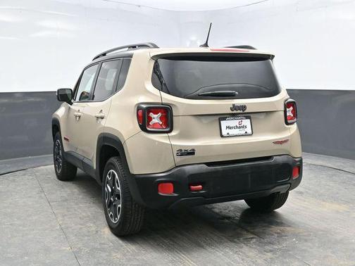 2016 Jeep Renegade Trailhawk