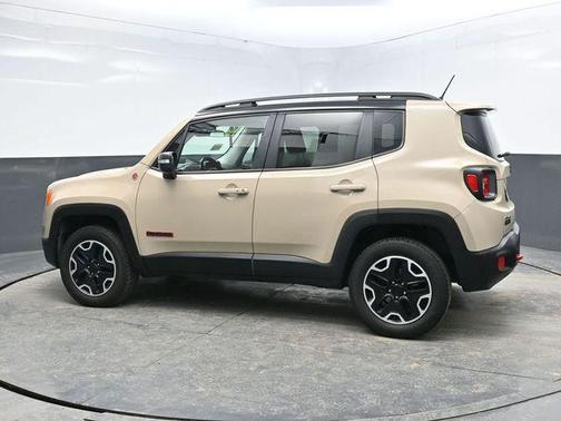 2016 Jeep Renegade Trailhawk