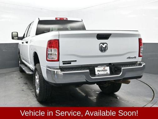 2023 RAM 2500 Big Horn Crew Cab 4x4 6'4' Box