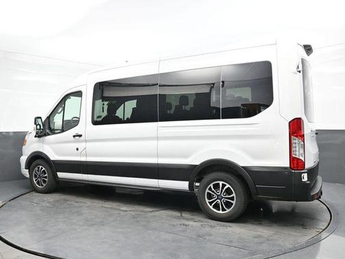 2022 Ford Transit-350 XLT