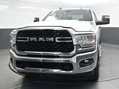 2023 RAM 2500 Big Horn Crew Cab 4x4 6'4' Box